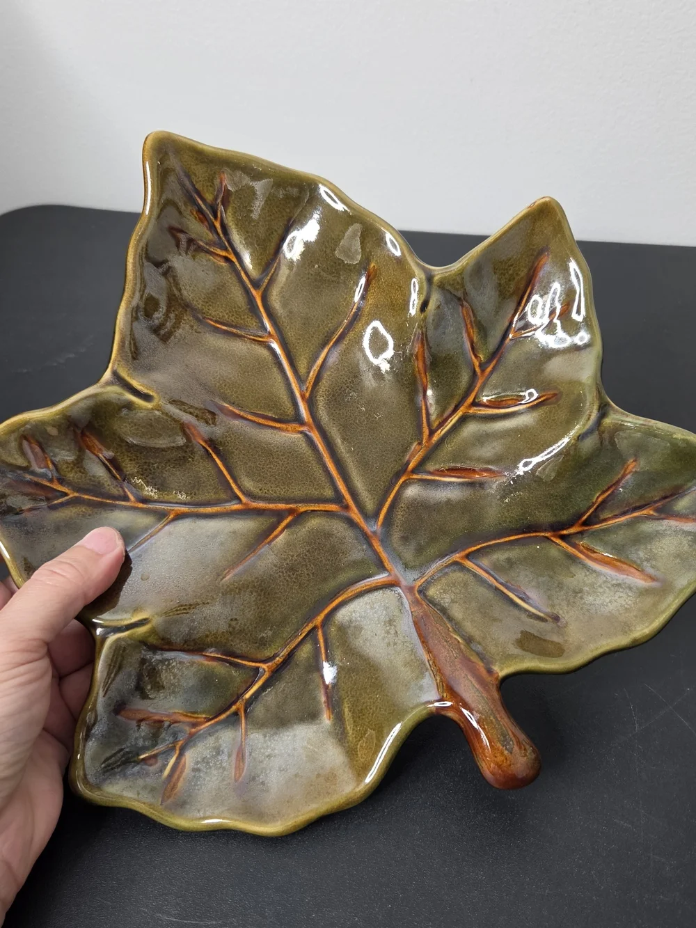 Pottery Barn Harvest Ceramic Leaf Decorative Tray - Olive Green 10